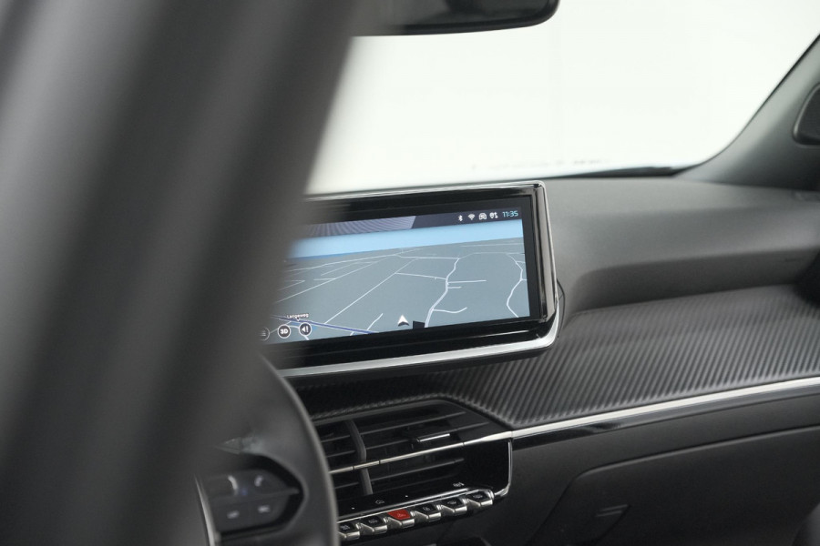 Peugeot 2008 PureTech 100 Allure | Camera | Navigatie | Parkeersensoren | Apple Carplay