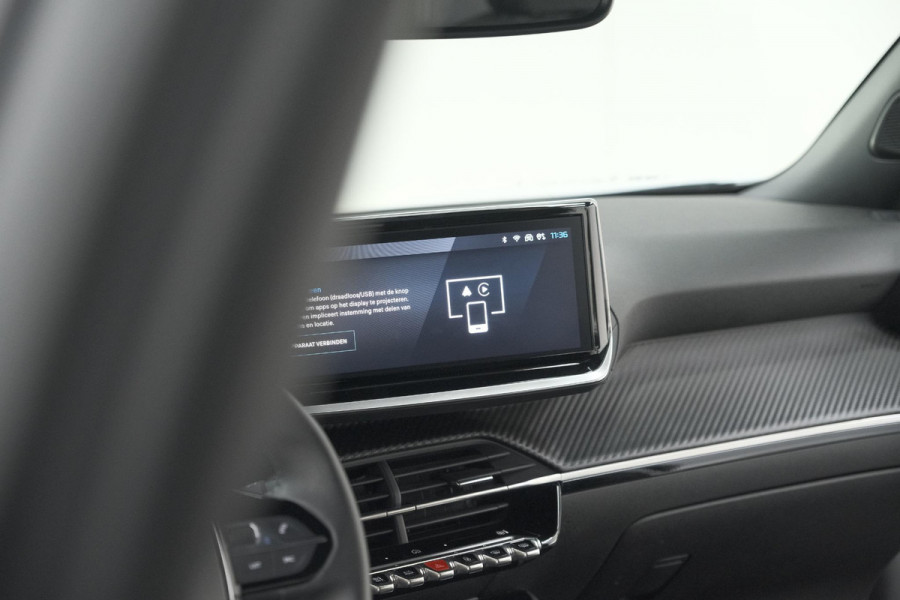 Peugeot 2008 PureTech 100 Allure | Camera | Navigatie | Parkeersensoren | Apple Carplay