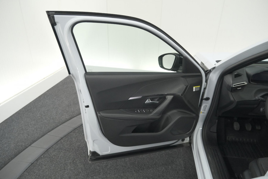 Peugeot 2008 PureTech 100 Allure | Camera | Navigatie | Parkeersensoren | Apple Carplay
