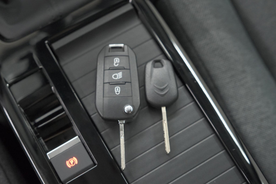 Citroën C4 Puretech 130 Plus | Camera | Apple Carplay | Parkeersensoren