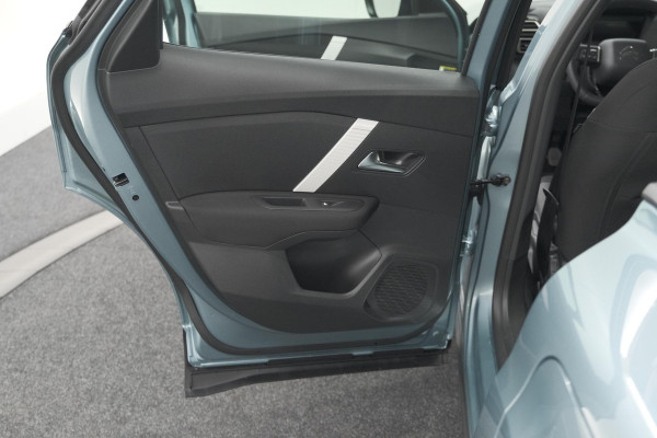 Citroën C4 Puretech 130 Plus | Camera | Apple Carplay | Parkeersensoren