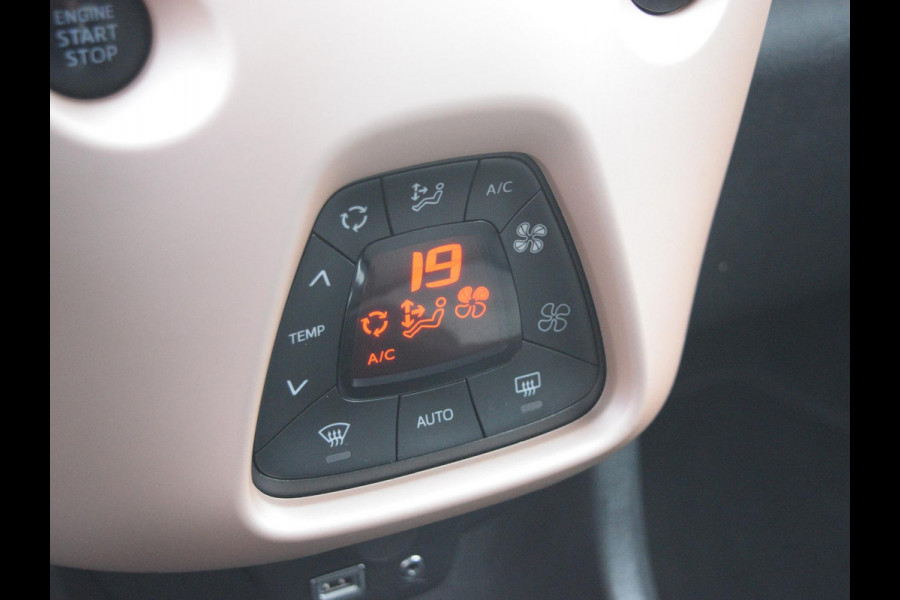 Citroën C1 1.0 VTi Elle CARPLAY | ACHTERUITRIJCAMERA | LMV | E.C.C. |