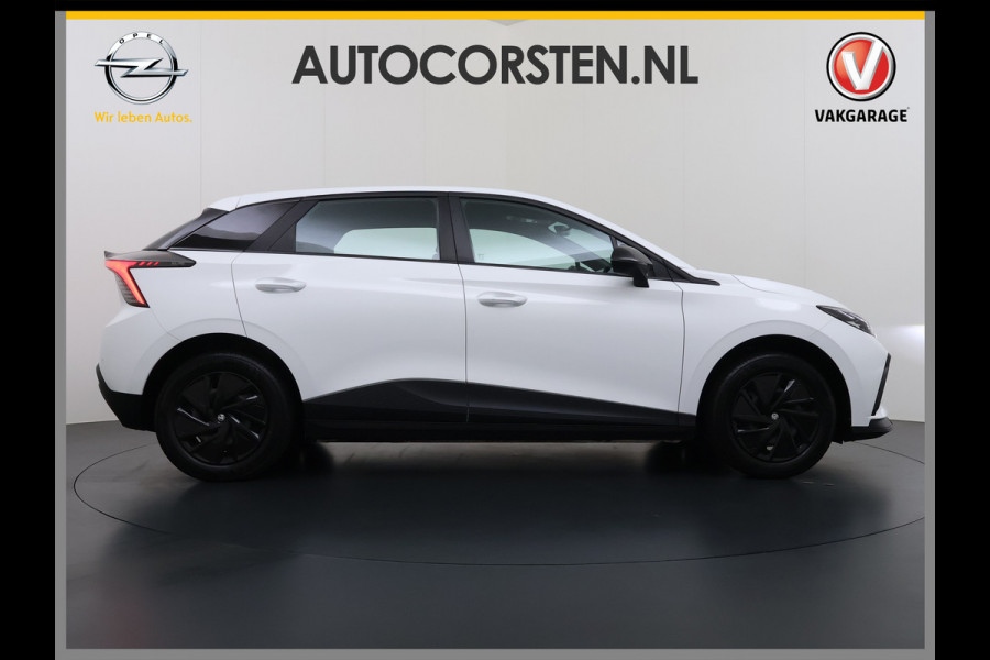 MG Mg4 electric 51kWh LFP AccuApple Carplay Android Auto Pdc Adap.Cruise Ecc Rijstrooksensor Led Bluetooth DAB Isofix File assistent Verkeersbord detectie SOH 92% € 30.000 nieuw!