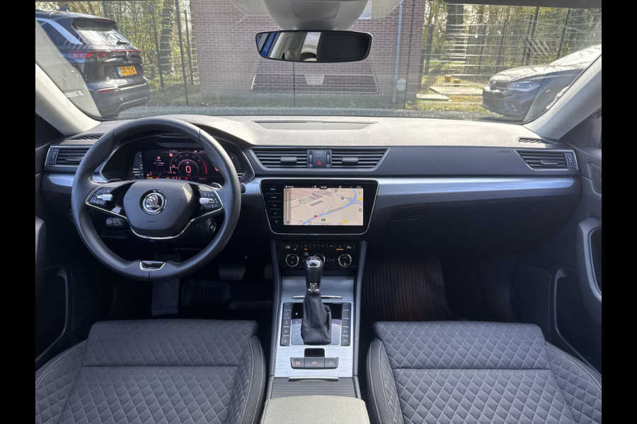 Škoda Superb Combi iV 218PK DSG HYBRID BUSINESS CAMERA/NAVI/STUURVERW.