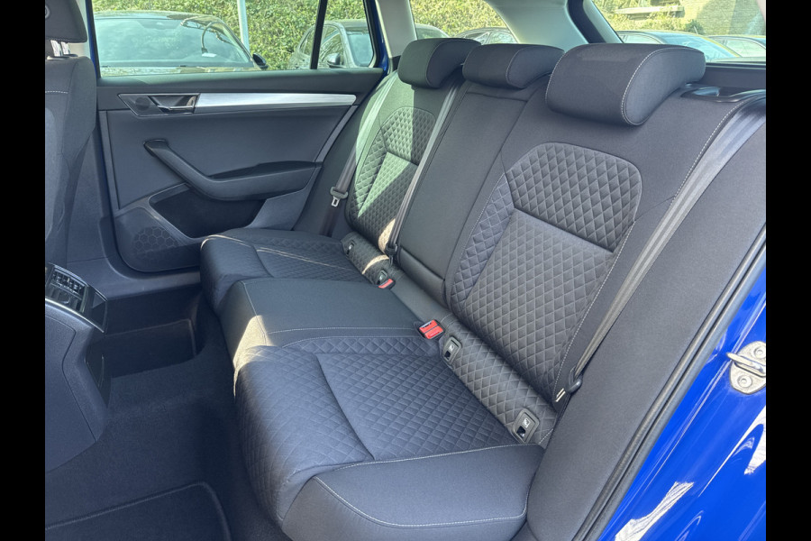 Škoda Superb Combi iV 218PK DSG HYBRID BUSINESS CAMERA/NAVI/STUURVERW.