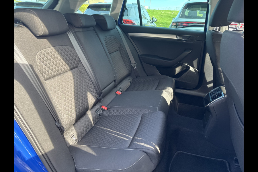 Škoda Superb Combi iV 218PK DSG HYBRID BUSINESS CAMERA/NAVI/STUURVERW.