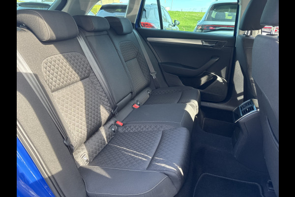 Škoda Superb Combi iV 218PK DSG HYBRID BUSINESS CAMERA/NAVI/STUURVERW.