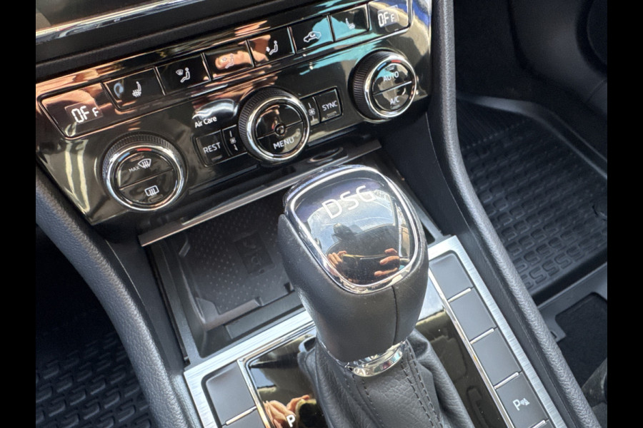 Škoda Superb Combi iV 218PK DSG HYBRID BUSINESS CAMERA/NAVI/STUURVERW.