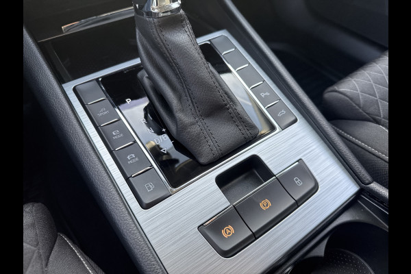 Škoda Superb Combi iV 218PK DSG HYBRID BUSINESS CAMERA/NAVI/STUURVERW.