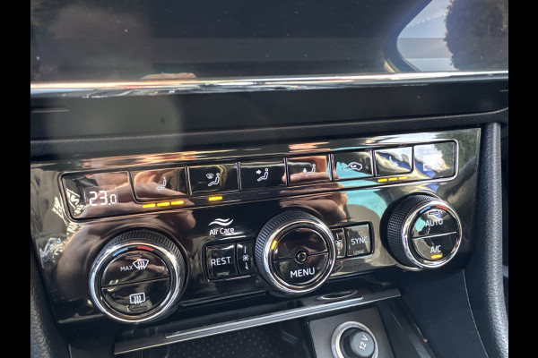 Škoda Superb Combi iV 218PK DSG HYBRID BUSINESS CAMERA/NAVI/STUURVERW.