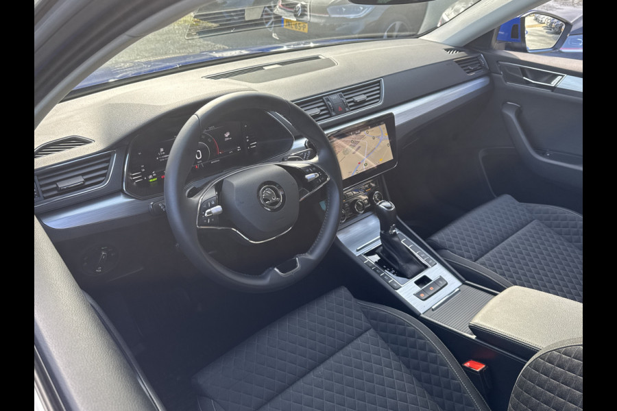 Škoda Superb Combi iV 218PK DSG HYBRID BUSINESS CAMERA/NAVI/STUURVERW.