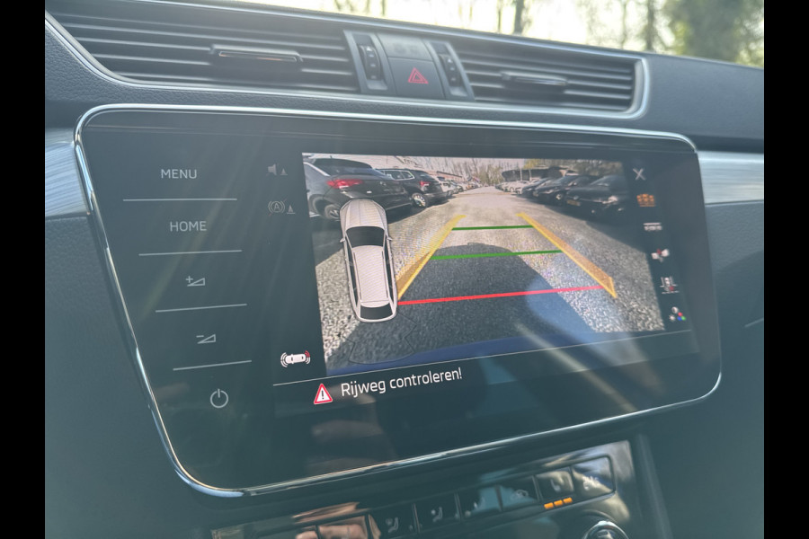 Škoda Superb Combi iV 218PK DSG HYBRID BUSINESS CAMERA/NAVI/STUURVERW.