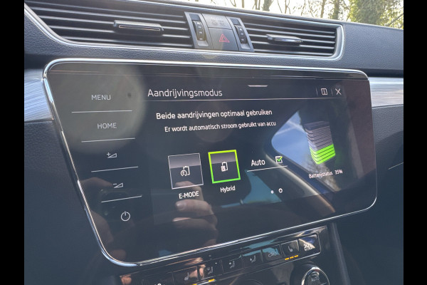 Škoda Superb Combi iV 218PK DSG HYBRID BUSINESS CAMERA/NAVI/STUURVERW.