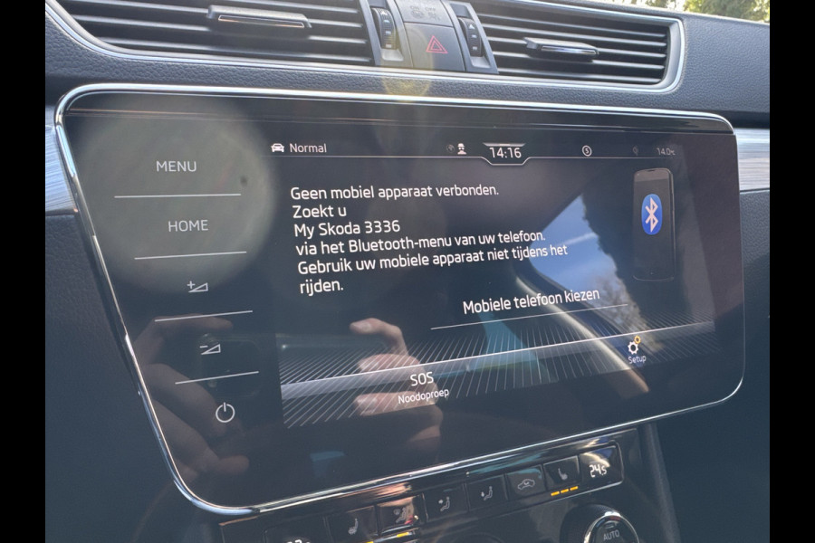 Škoda Superb Combi iV 218PK DSG HYBRID BUSINESS CAMERA/NAVI/STUURVERW.