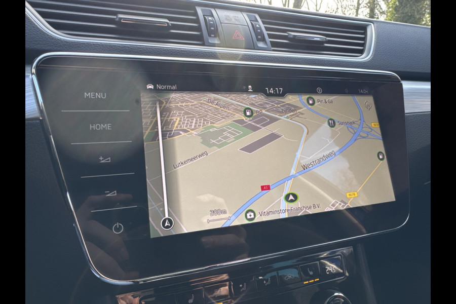 Škoda Superb Combi iV 218PK DSG HYBRID BUSINESS CAMERA/NAVI/STUURVERW.