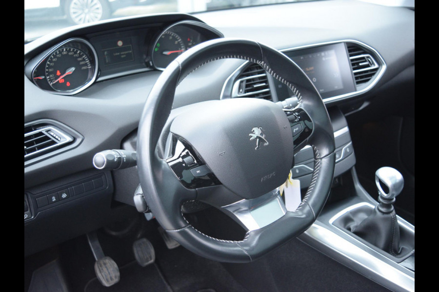 Peugeot 308 1.2 PureTech Allure NAVI & CARPLAY | PARKEERSENSOREN | E.C.C. |