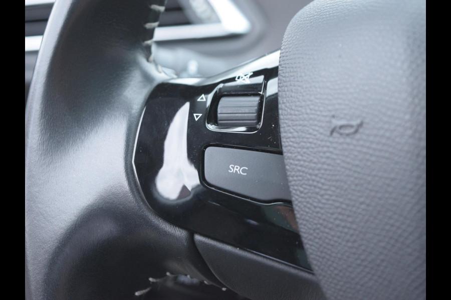Peugeot 308 1.2 PureTech Allure NAVI & CARPLAY | PARKEERSENSOREN | E.C.C. |