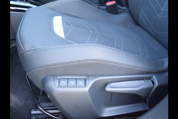 Opel Corsa 1.2 Turbo Hybrid GS MASSAGEFUNCTIE | CAMERA MET SENSOREN | NAVI & CARPLAY | WINTERPAKKET |