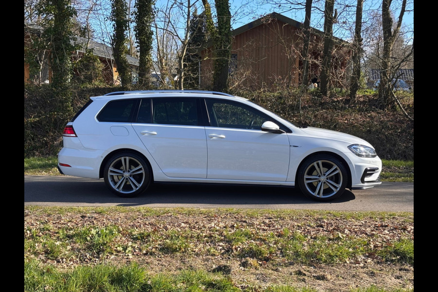Volkswagen Golf Variant 1.5 TSI Highline Business R | DSG + Cruise + Pano |