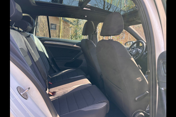 Volkswagen Golf Variant 1.5 TSI Highline Business R | DSG + Cruise + Pano |