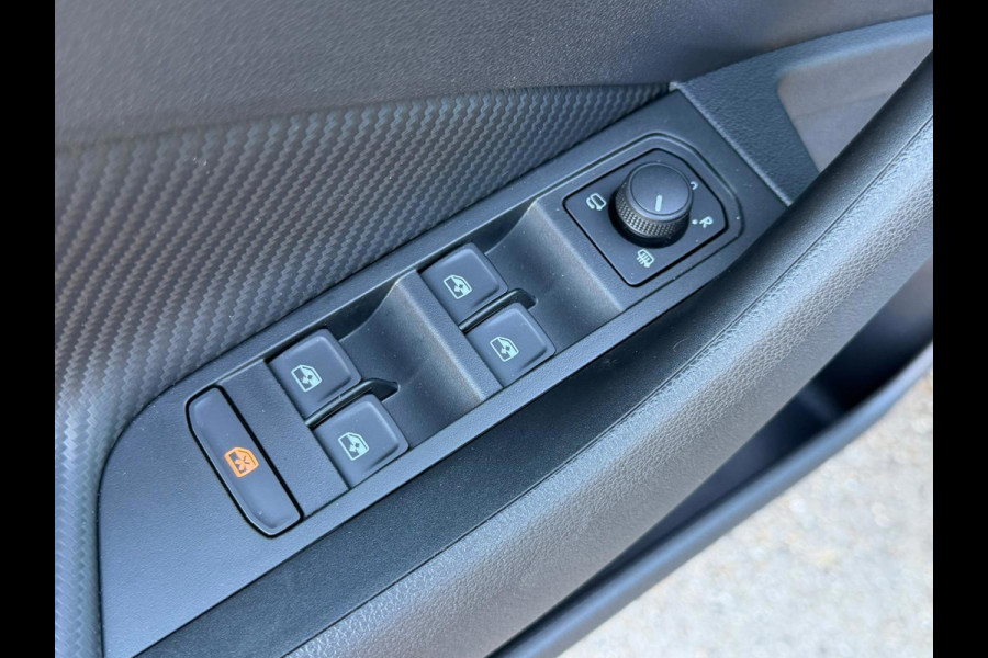 Škoda SCALA 1.0 TSI Monte Carlo / PANORAMA / ELEKTRISCHE ACHTERKLEP ETC..