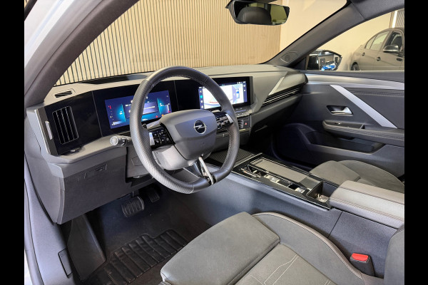 Opel Astra 1.2 TURBO GS 360 CAMERA PDC VOOR EN ACHTER MEMORY NAVI STOELVERWARMING STUURVERWARMING DODEHOEKBEWAKING LANE ASSIST