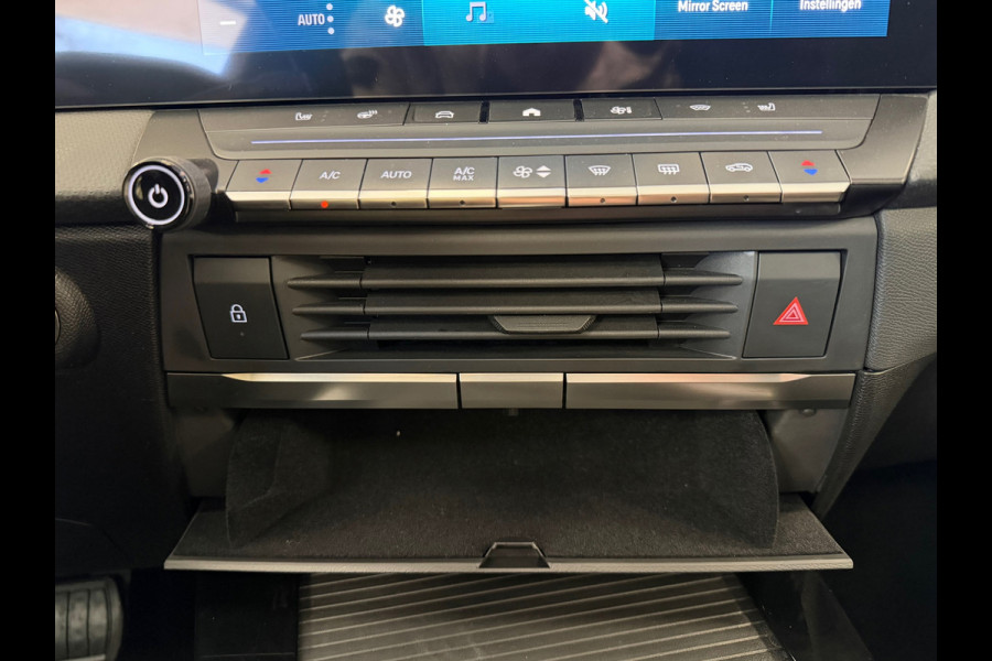 Opel Astra 1.2 TURBO GS 360 CAMERA PDC VOOR EN ACHTER MEMORY NAVI STOELVERWARMING STUURVERWARMING DODEHOEKBEWAKING LANE ASSIST