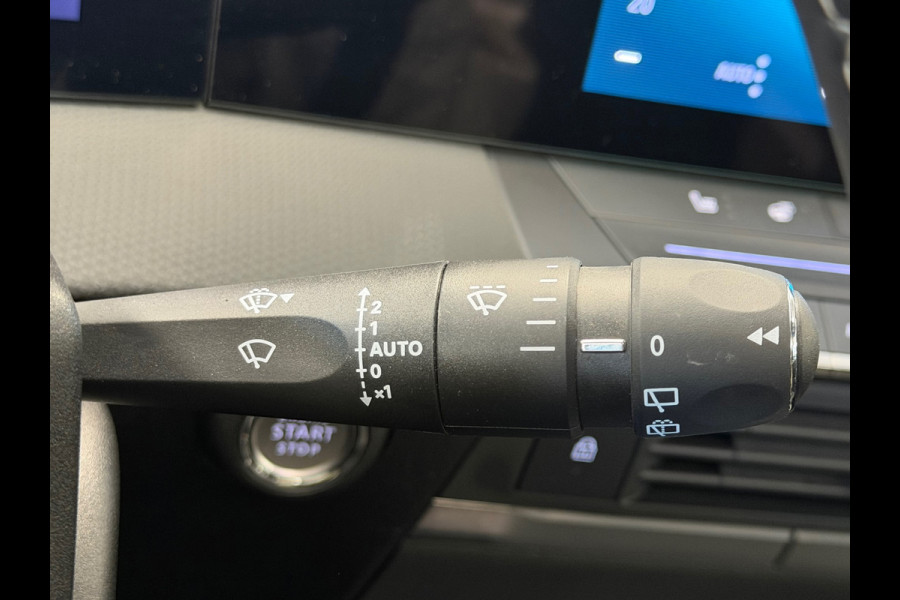 Opel Astra 1.2 TURBO GS 360 CAMERA PDC VOOR EN ACHTER MEMORY NAVI STOELVERWARMING STUURVERWARMING DODEHOEKBEWAKING LANE ASSIST