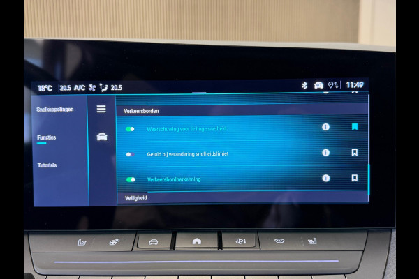 Opel Astra 1.2 TURBO GS 360 CAMERA PDC VOOR EN ACHTER MEMORY NAVI STOELVERWARMING STUURVERWARMING DODEHOEKBEWAKING LANE ASSIST