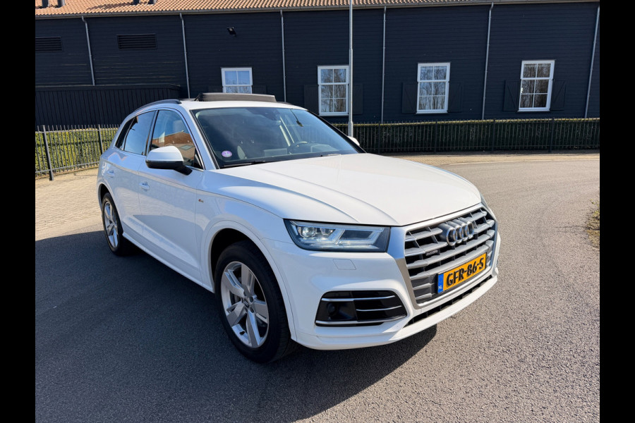 Audi Q5 55 TFSI Plug-in SOH 98% Hybride Quattro 300PK Competition S-Line Panoramadak Led-Xenon