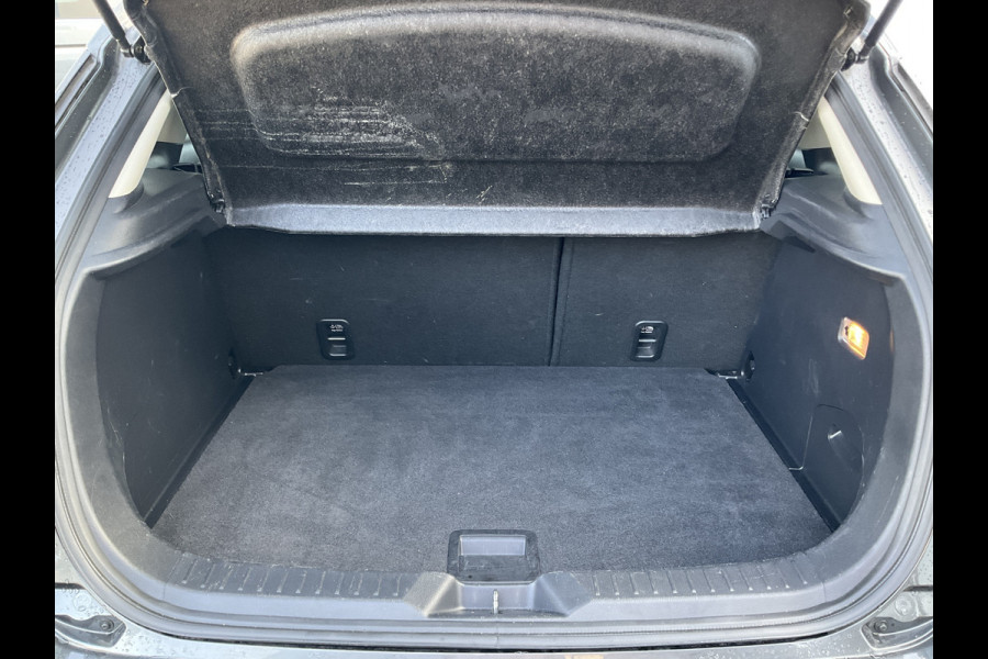 Mazda CX-3 2.0 SkyActiv-G 121 Sportive Navi Camera Hoge instap Trekhaak tegen meerprijs!