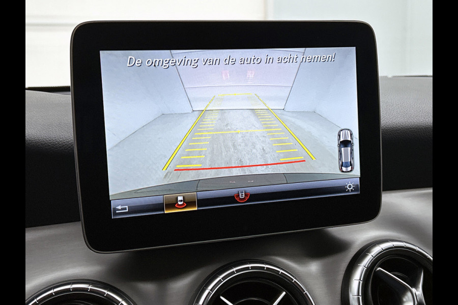 Mercedes-Benz CLA-Klasse 180 Business Solution AMG Upgrade Edition | NL-Auto | Perfect onderH | AchterCam | StoelverW| Etc