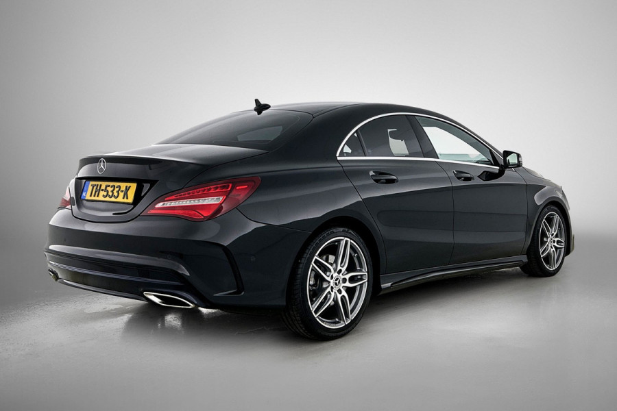 Mercedes-Benz CLA-Klasse 180 Business Solution AMG Upgrade Edition | NL-Auto | Perfect onderH | AchterCam | StoelverW| Etc