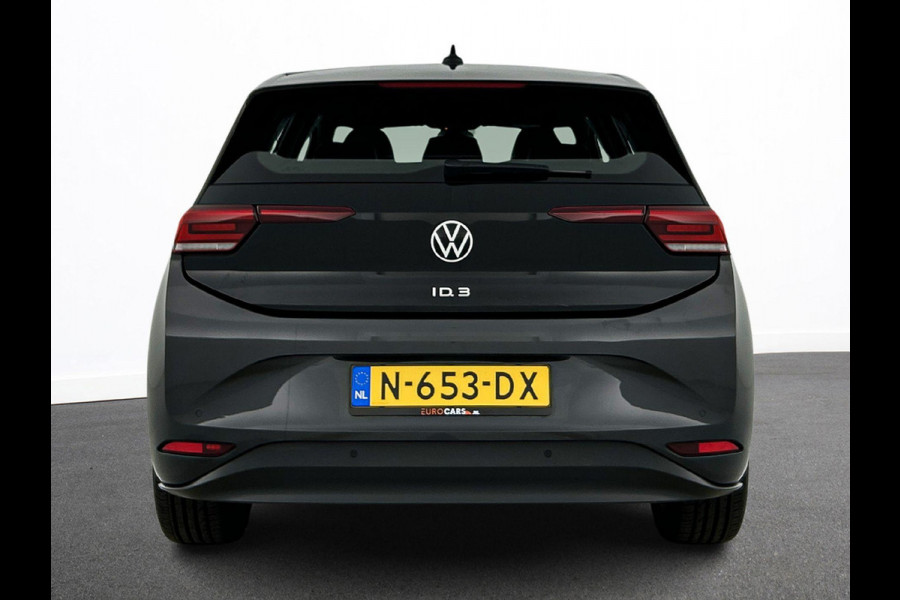 Volkswagen ID.3 Life 58 kWh Airco ECC Full LED Navi Carplay PDC VA+ Camera Adaptive Cruise Control 18" LM Velgen