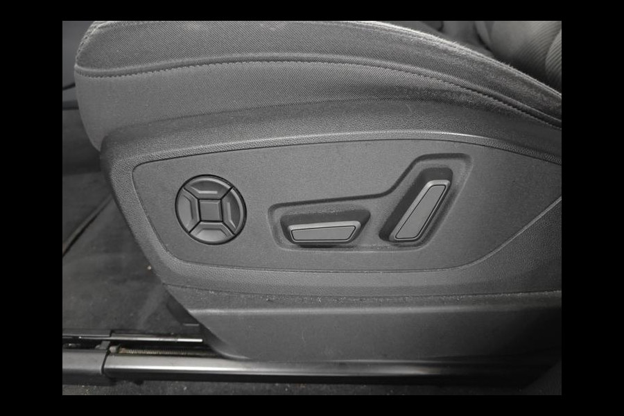 Audi e-tron Sportback Aut. 55 quattro Business edition 95 kWh | Camera | Navi | Luchtvering |