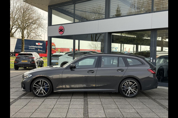 BMW 3 Serie Touring Aut. 330e High Exe. M-Sport Individual | SoH 98% | Trekhaak | Panorama | 360 Camera | Leder | VOL! |