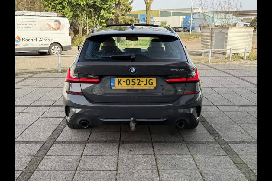 BMW 3 Serie Touring Aut. 330e High Exe. M-Sport Individual | SoH 98% | Trekhaak | Panorama | 360 Camera | Leder | VOL! |