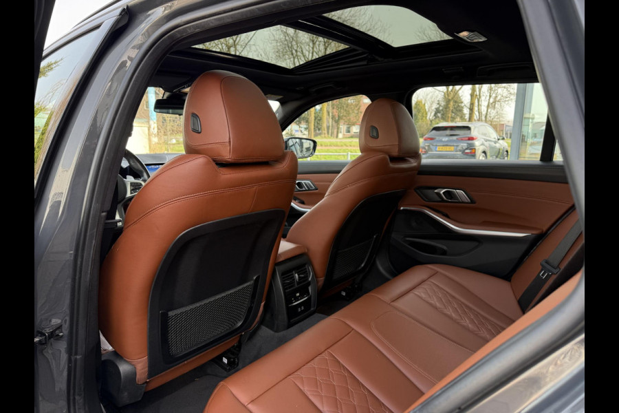 BMW 3 Serie Touring Aut. 330e High Exe. M-Sport Individual | SoH 98% | Trekhaak | Panorama | 360 Camera | Leder | VOL! |