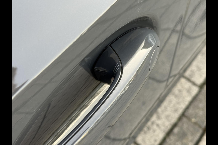 BMW 3 Serie Touring Aut. 330e High Exe. M-Sport Individual | SoH 98% | Trekhaak | Panorama | 360 Camera | Leder | VOL! |