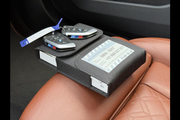 BMW 3 Serie Touring Aut. 330e High Exe. M-Sport Individual | SoH 98% | Trekhaak | Panorama | 360 Camera | Leder | VOL! |