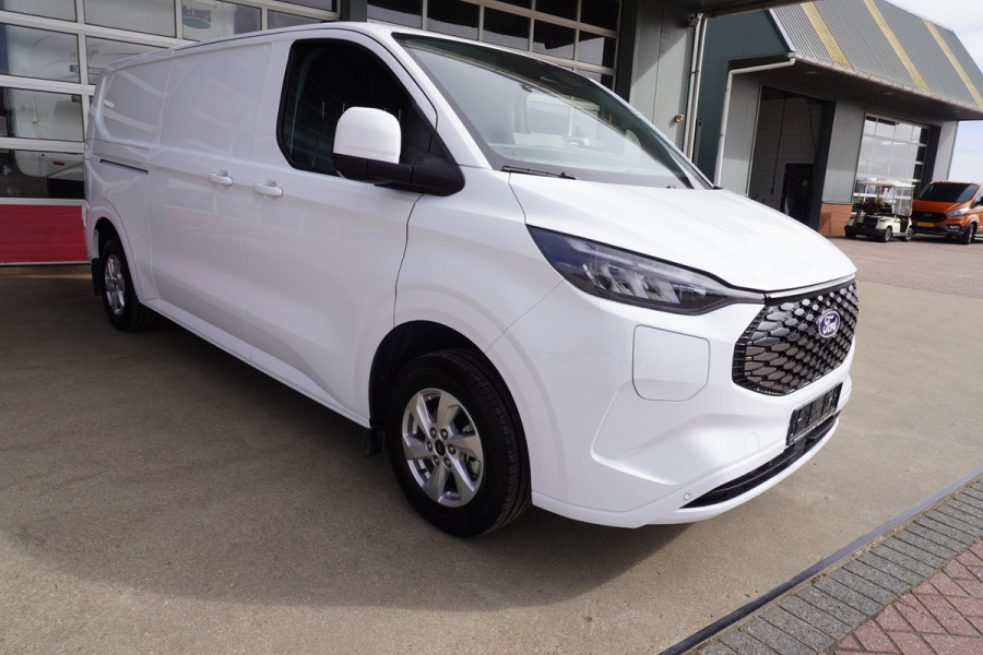 Ford E-Transit Cust. 320L L2H1 Limited 65 kWh Automaat met Powerpack Nr. V029 | Airco | Cruise | Apple CP- Android auto | Trekhaak