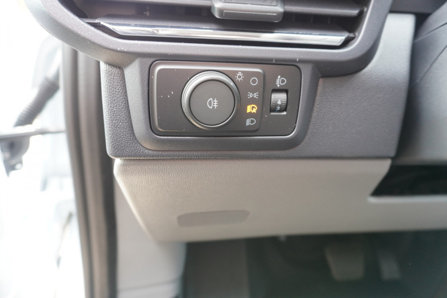 Ford E-Transit Cust. 320L L2H1 Limited 65 kWh Automaat met Powerpack Nr. V029 | Airco | Cruise | Apple CP- Android auto | Trekhaak