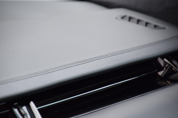 Land Rover Range Rover Evoque P300e PHEV AWD Autobiography