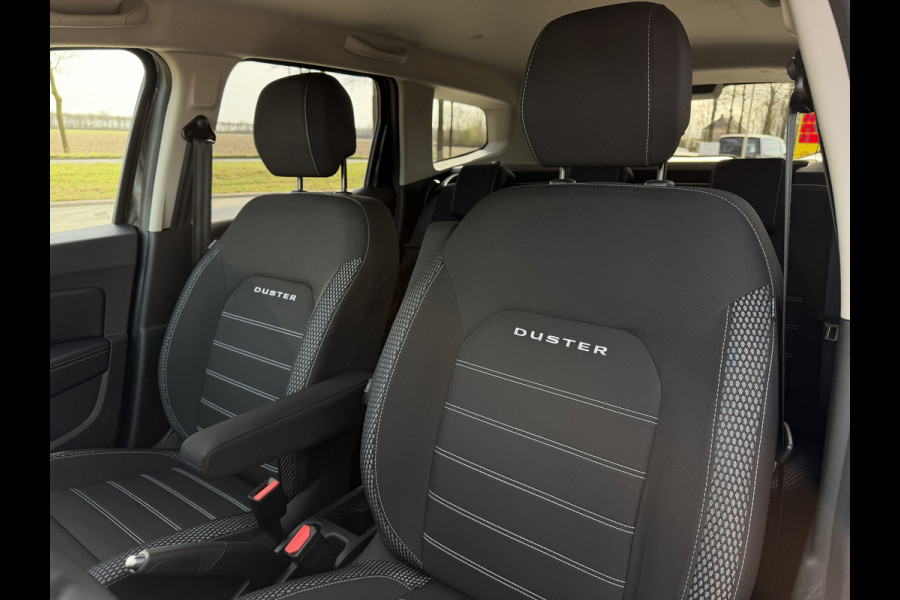 Dacia Duster 1.3 TCe Prestige / Trekhaak (1.500 KG) / Camera / Sensoren Achter / LM 17'' /