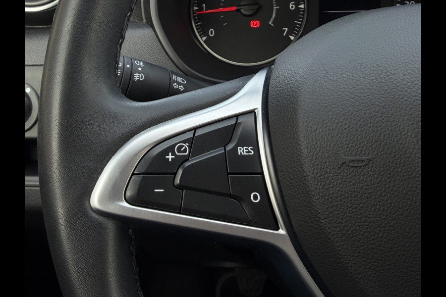 Dacia Duster 1.3 TCe Prestige / Trekhaak (1.500 KG) / Camera / Sensoren Achter / LM 17'' /