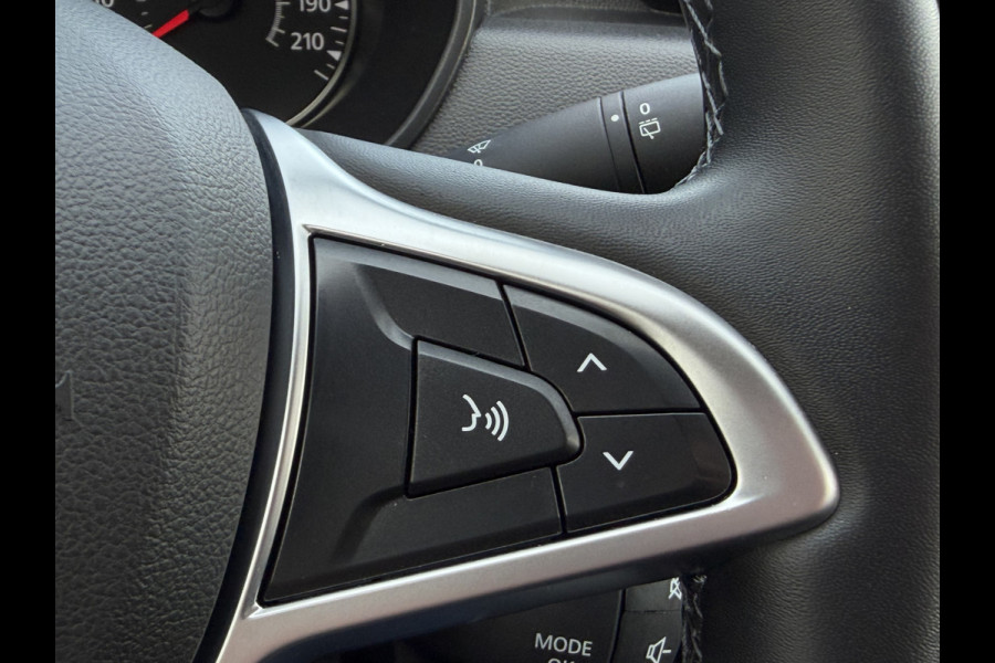 Dacia Duster 1.3 TCe Prestige / Trekhaak (1.500 KG) / Camera / Sensoren Achter / LM 17'' /