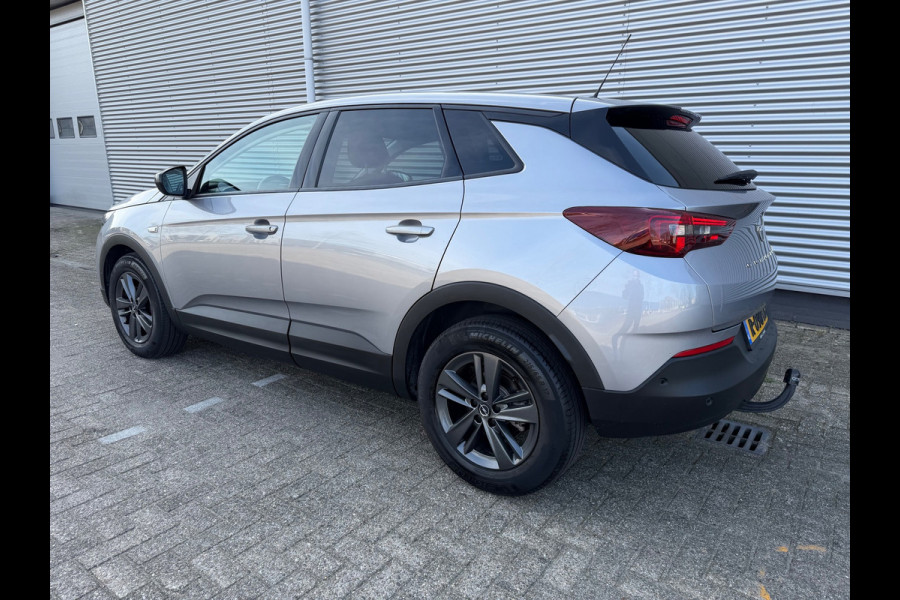 Opel Grandland 1.2 Turbo Business Edition,Carplay,Afneembare trekhaak,360Camera/parkeersensoren,
