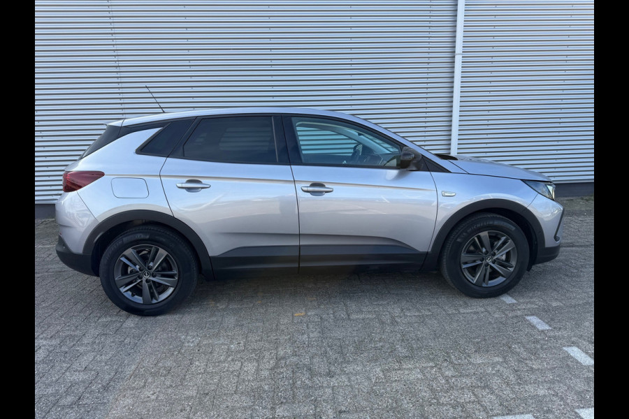 Opel Grandland 1.2 Turbo Business Edition,Carplay,Afneembare trekhaak,360Camera/parkeersensoren,