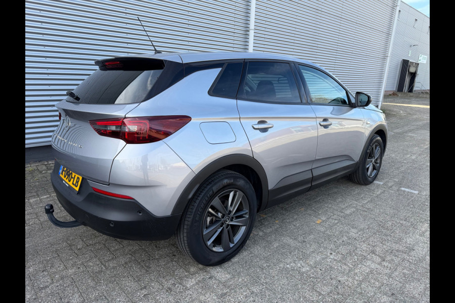 Opel Grandland 1.2 Turbo Business Edition,Carplay,Afneembare trekhaak,360Camera/parkeersensoren,