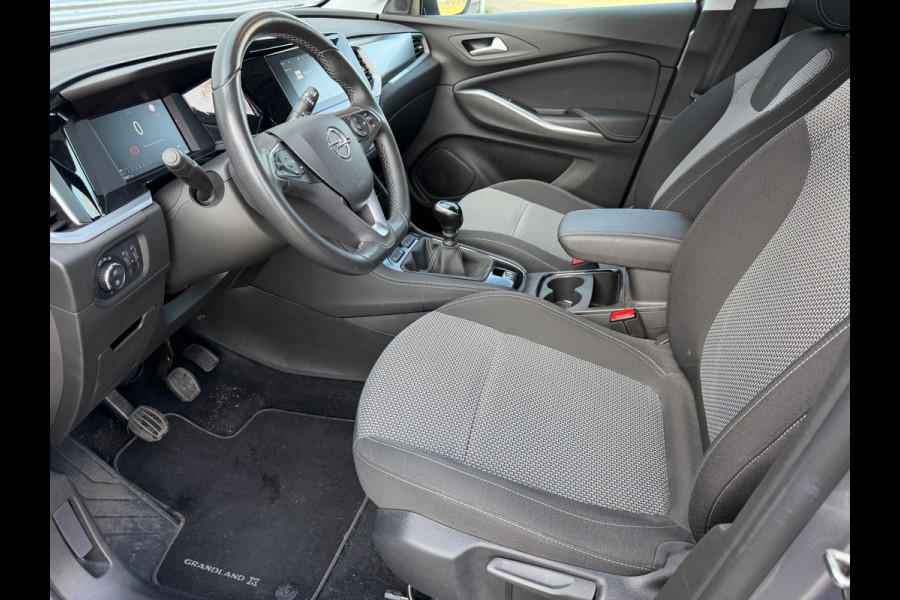 Opel Grandland 1.2 Turbo Business Edition,Carplay,Afneembare trekhaak,360Camera/parkeersensoren,